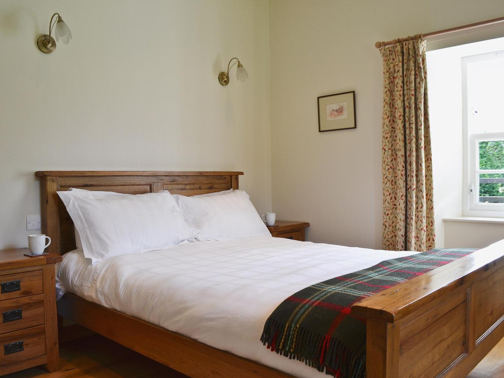 Westerton Lodge - Srrh Крийф Екстериор снимка